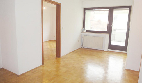 Beautiful bright 3.5 room apartment with XXL balcony and underground parking in Würzburg - Sanderau - students welcome