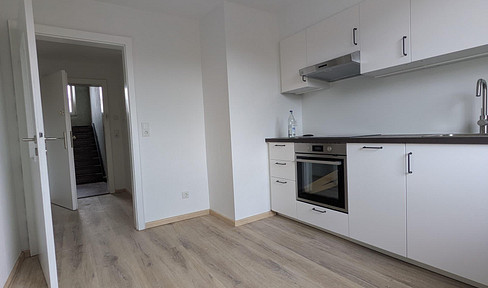 Erstbezug nach Sanierung: 3-Zimmer-Wohnung in Engelbostel mit großem Südwest Balkon