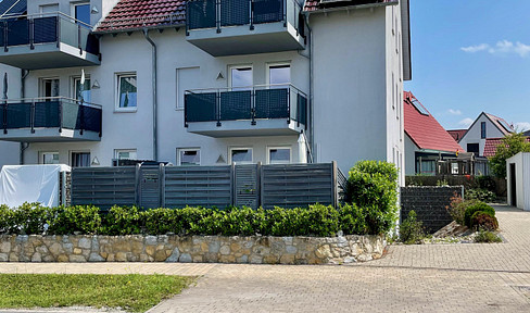 Modern, bright 3-room apartment with high-quality furnishings and large terrace in Sennfeld