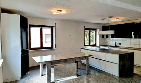 2 Zimmer mit offener Wohnküche in EG