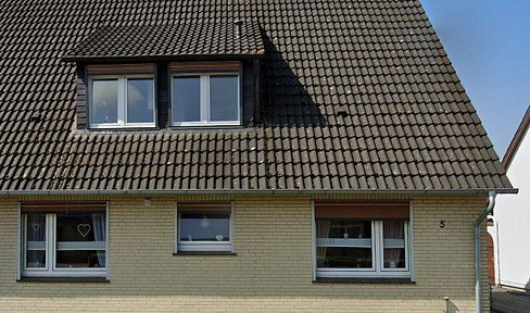 DHH with 2 apartments + large plot in quiet location in Reinfeld from private owner