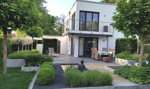 Modern Bauhaus in Hamburg-Sasel
