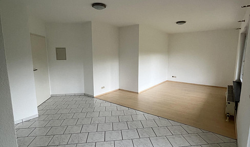 *Private rental* cozy 1-room apartment with EBK, terrace and view of the countryside