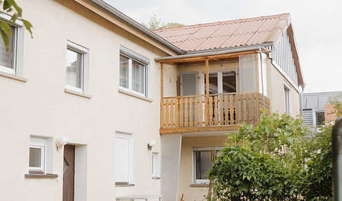 Intergenerational house with large garden in Höchberg - excellent connections to Würzburg