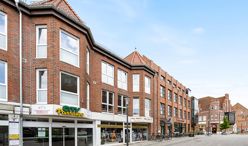 "Capital investment in city center location of Winsen - rented & with development potential" Commission-free!