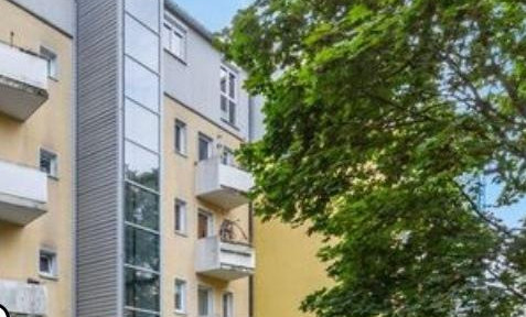 Private sale of a modernized, cosy and bright 3-room courtyard apartment, rented out