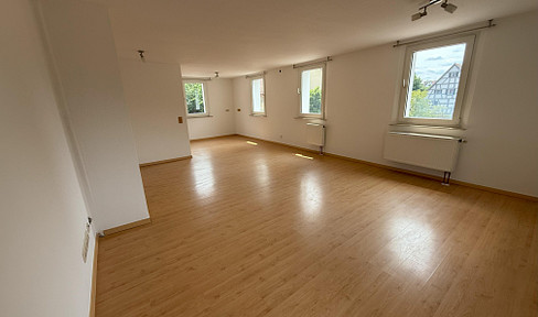 Neusanierte Maisonette Wohnung 160qm mit großem Balkon, Einbauküche und 2 Bäder
