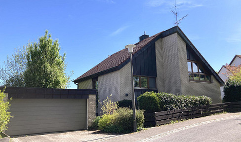 PROVISIONSFREI: 5-Raum-Architektenhaus + Einliegerwohnung: Natur trifft auf perfekte Anbindung