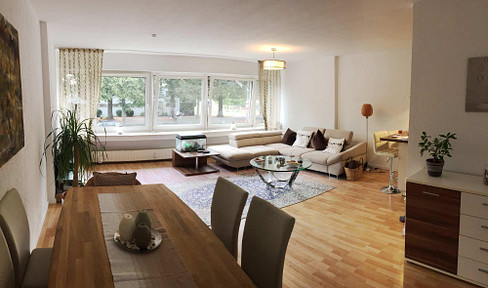 Apartment with exclusive view of the Rhine directly from the owner from family ownership