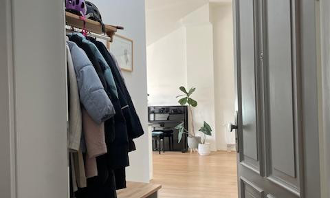 Helle, charmante und moderne Dachgeschosswohnung mit Dachterrasse und zusätzlichem Dachgarten