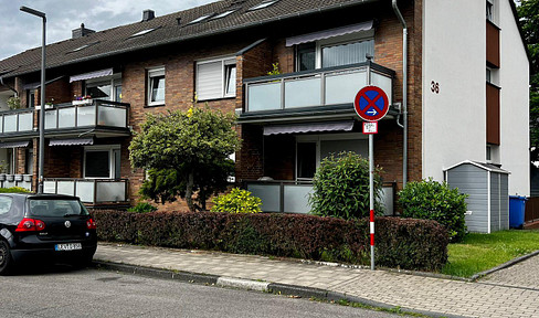 Tasteful, completely renovated 3-room attic apartment in Leverkusen