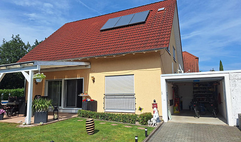 Well-kept EFH with ELW on the edge of Messel is looking for a new owner!!!