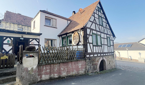 *WITHOUT PROVISION* Bargain! EFH incl. extension 277m² living space, garage, garden, and much more.