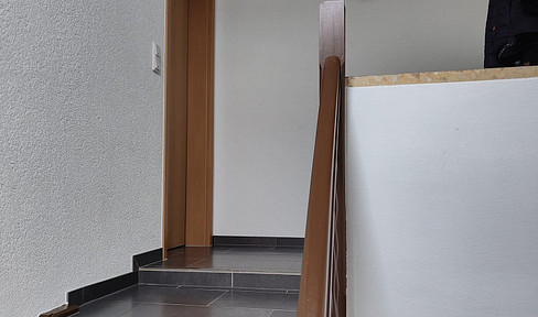 Cozy apartment with fitted kitchen 730€ warm free from 01.08.2025