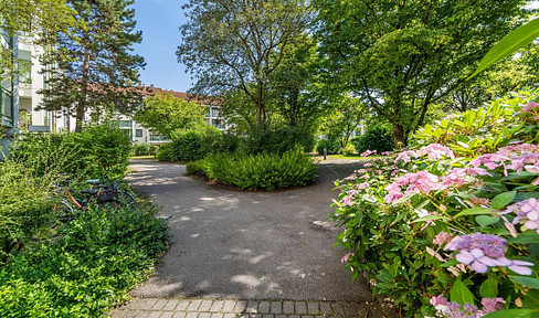 Stylishly renovated 3-room apartment in a sought-after location
