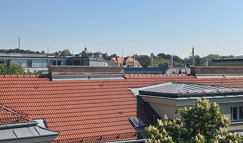 STILVOLLE DG-ETAGENWOHNUNG ZU VERKAUFEN