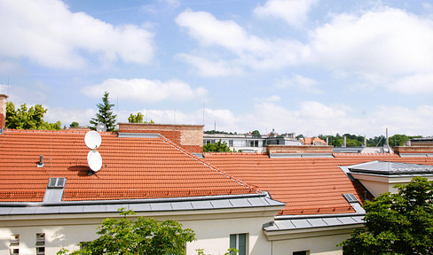 Großzügige DG-Etagenwohnung zu verkaufen