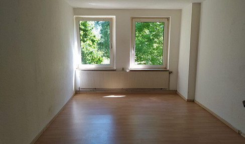 Large 2-room flat in OS-Wüste with garden for rent with immediate effect