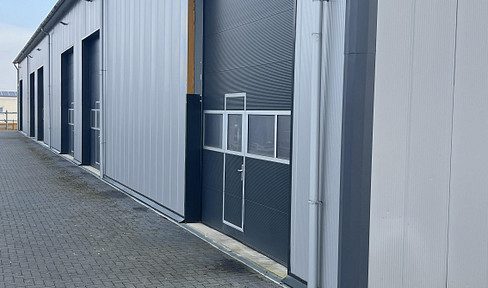 Storage space + office in Geesthacht 800 m² total area