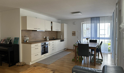 Centrally located 4-room apartment with excellent connections