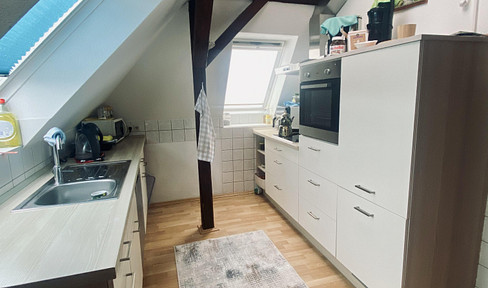 Helle 4-Raum-Dachgeschosswohnung in ruhiger Lage