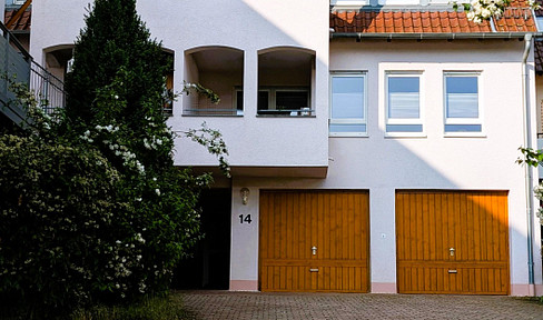Gehobene und wunderschöne Wohnung mit 4,5-Zimmern, hohen Rücklagen und diesen alten Weinkeller