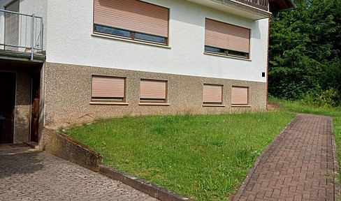 Platzvielfalt in ruhiger Idylle: EFH mit Terrasse und großem Gartengrundstück