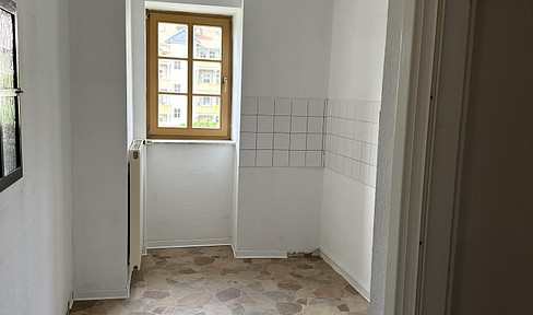 Zauberhafte Dreiraum-Wohnung mit interessantem Schnitt!