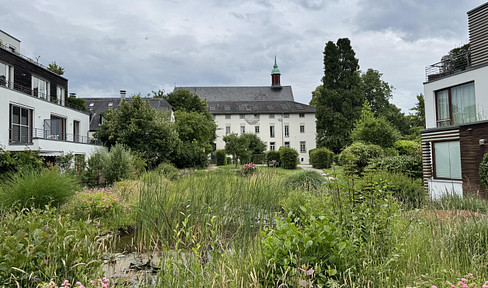 Bright attic apartment with a special flair in the historic Carmel monastery - Bonn-Pützchen