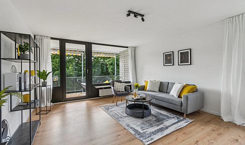 Available for immediate occupancy! 2-room apartment with balcony, freshly renovated!