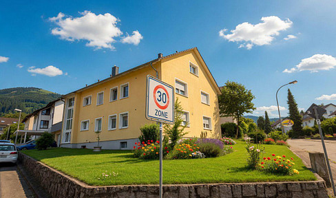 4-Zimmerwohnung mit Terrasse, großem Garten und EBK o. Makler!!!