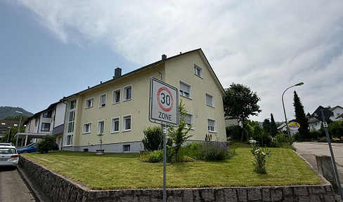 Schöne 4-Zimmerwohnung mit Terrasse, großem Garten und EBK o. Makler!!!