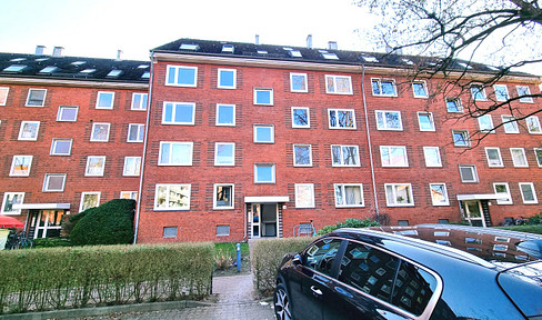 First occupancy after renovation - Stylish 3-room apartment with balcony in a quiet location in Hamburg-Bramfeld