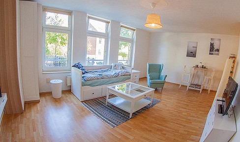 Quiet and bright furnished apartment with excellent connections between Adlershof and BER airport