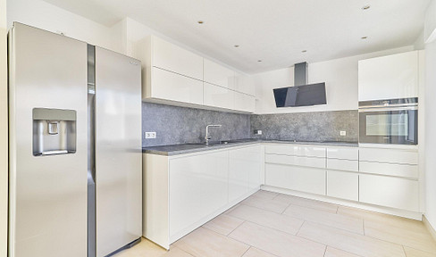Your family dream in Viernheim: Modernized semi-detached house with two separate residential units