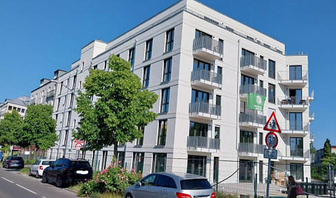 First occupancy: Sunny 3.5 room apartment with balcony