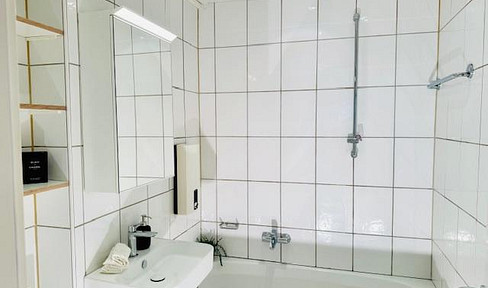 Neu renoviertes Stadt-Appartment mit Loggia-zentrale Lage !!