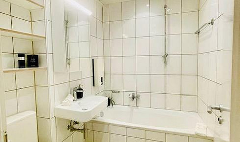 Newly renovated city apartment with loggia - central location!