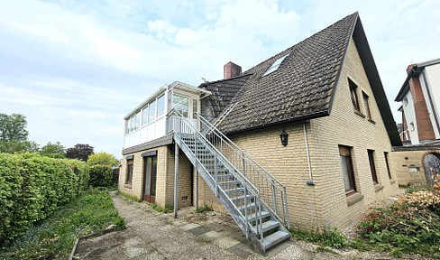 Versatile house for packers