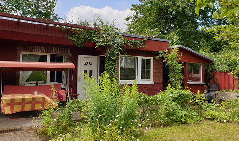 Garden house for sale in the Uckermark / Mecklenburg 1 h from East Berlin