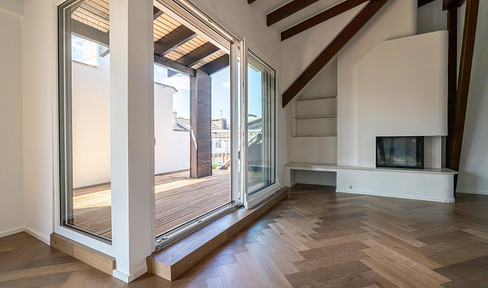 Erstbezug nach Sanierung - Penthouse in Gründerzeit-Juwel