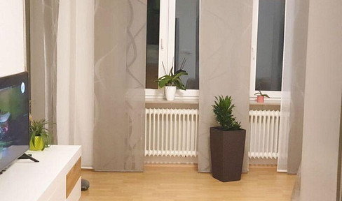 Beautiful, bright and well-kept 2-room apartment with AA, balcony and EBK in Bonn-Kessenich
