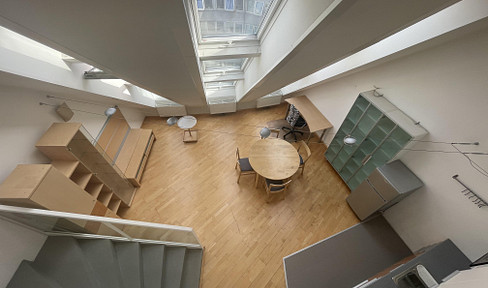 Privat - 2-Zimmer Sonnige Dachgeschosswohnung im Gasometer