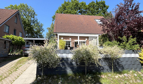 Well-kept semi-detached house