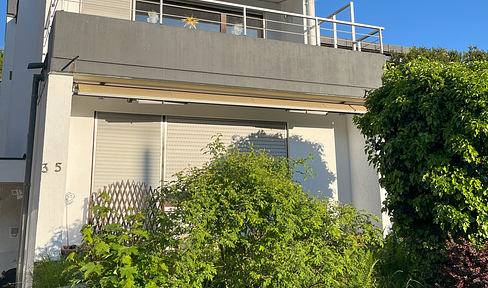 Open terraced corner house for terrace and nature enthusiasts - commission-free private sale!