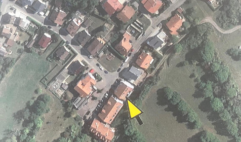 Moderne Wohnung mit 2 Balkonen in Ortsrandlage