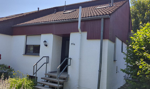 Doppelhaushälfte mit Stellplatz in der Nähe des Erlenhofsees