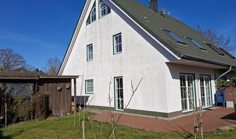 DHH - in the best residential area, 1200m to the beach - from private owner
