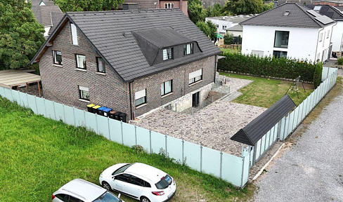 commission-free * Modernized detached house with 3 residential units - ideal as a multi-generation home