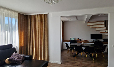 Elegant 4-room maisonette designer apartment in a top location in Düsseldorf